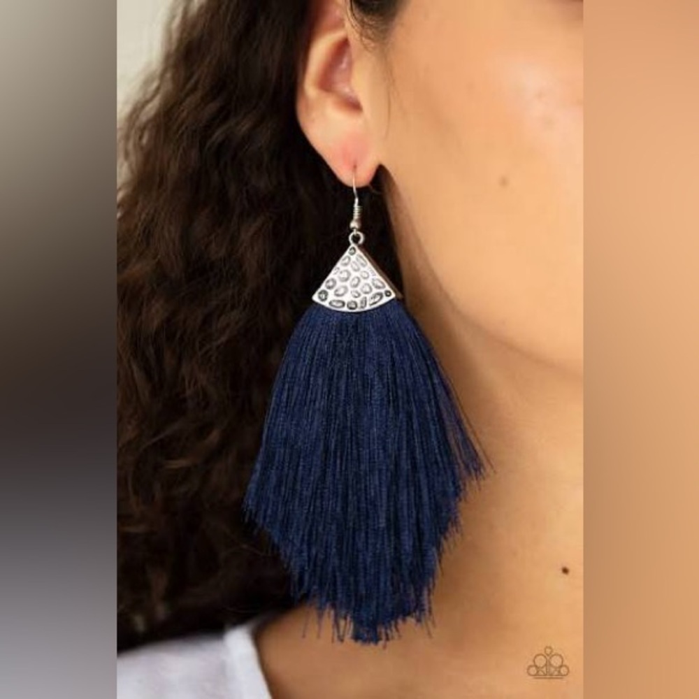 Paparazzi Tassel Tempo Silver & Blue Earrings‎